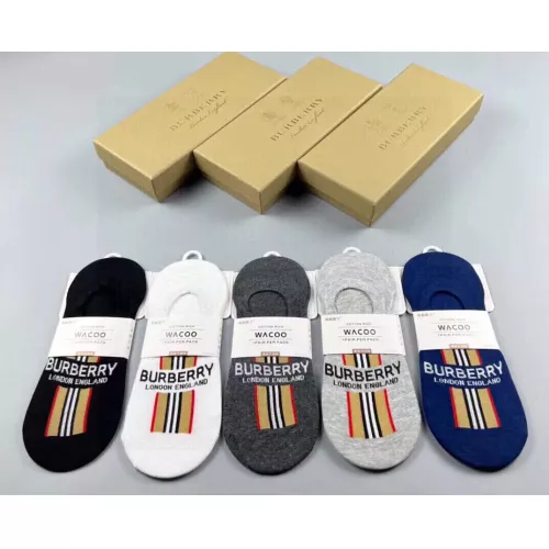 Burberry Socks For Men #1324659