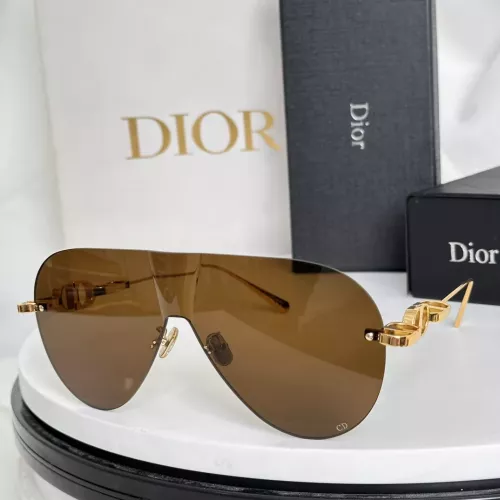Christian Dior AAA Quality Sunglasses #1324875
