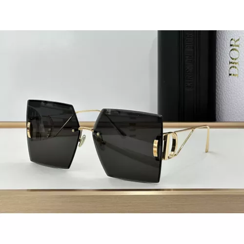 Christian Dior AAA Quality Sunglasses #1325074
