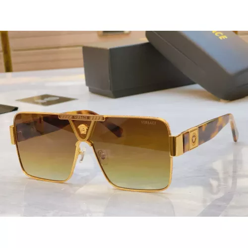 Versace AAA Quality Sunglasses #1325185