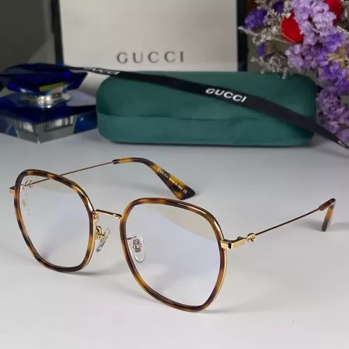 Gucci Fashion Goggles #1325604