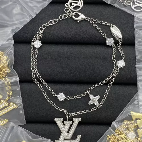 Louis Vuitton LV Bracelets For Women #1325820