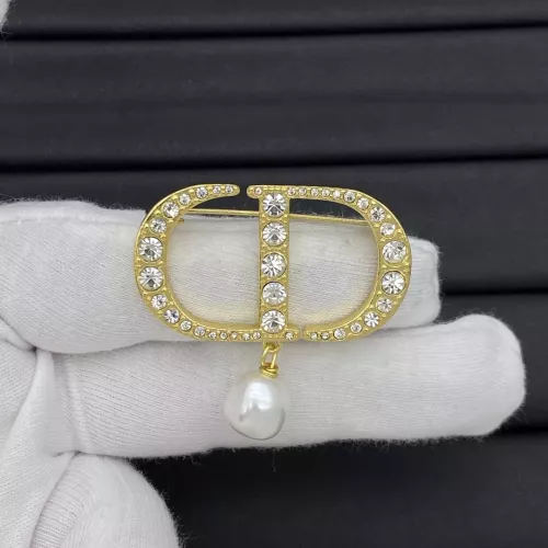 Christian Dior Brooches For Women #1325952
