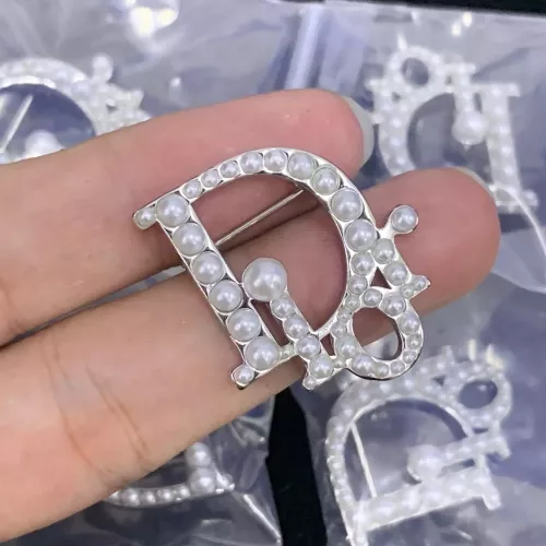 Christian Dior Brooches For Women #1325954