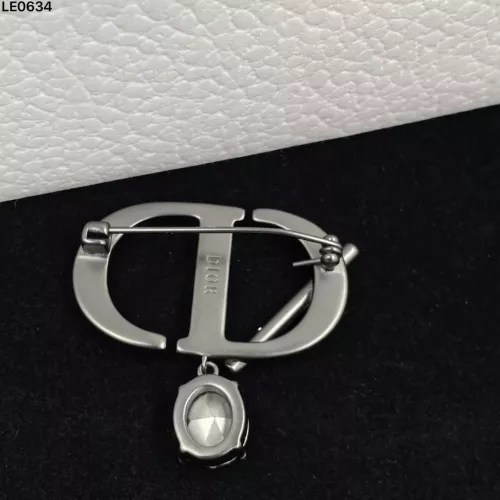 Cheap Christian Dior Brooches For Women #1325957 Replica Wholesale [$25.00 USD] [ITEM#1325957] on Replica Christian Dior Brooches