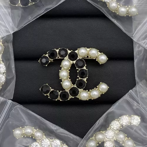 Chanel Brooches For Women #1325961