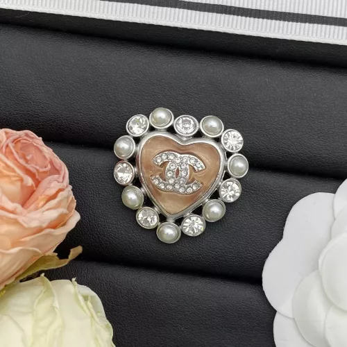 Chanel Brooches For Women #1325965