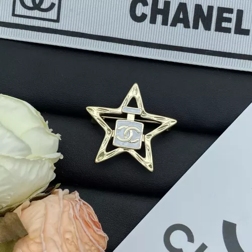 Chanel Brooches For Women #1325968