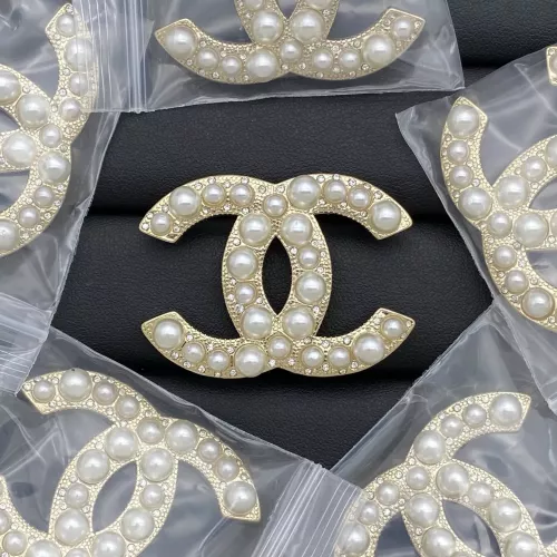 Chanel Brooches For Women #1325969