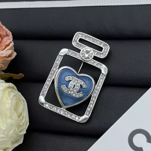 Cheap Chanel Brooches For Women #1325972 Replica Wholesale [$27.00 USD] [ITEM#1325972] on Replica Chanel Brooches