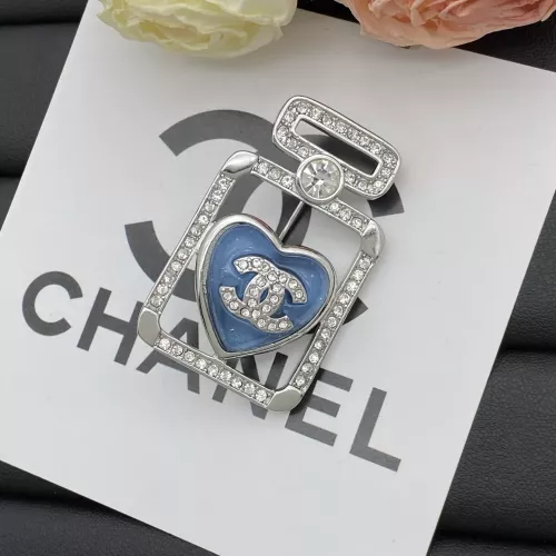 Cheap Chanel Brooches For Women #1325972 Replica Wholesale [$27.00 USD] [ITEM#1325972] on Replica Chanel Brooches