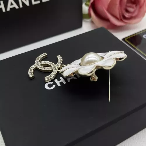Cheap Chanel Brooches For Women #1325973 Replica Wholesale [$25.00 USD] [ITEM#1325973] on Replica Chanel Brooches