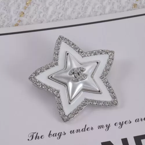 Chanel Brooches For Women #1325974