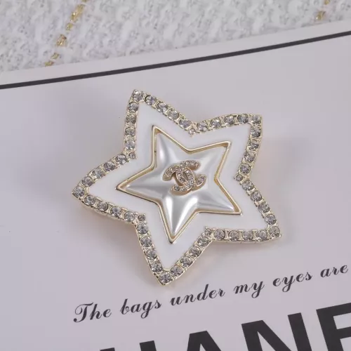 Chanel Brooches For Women #1325975