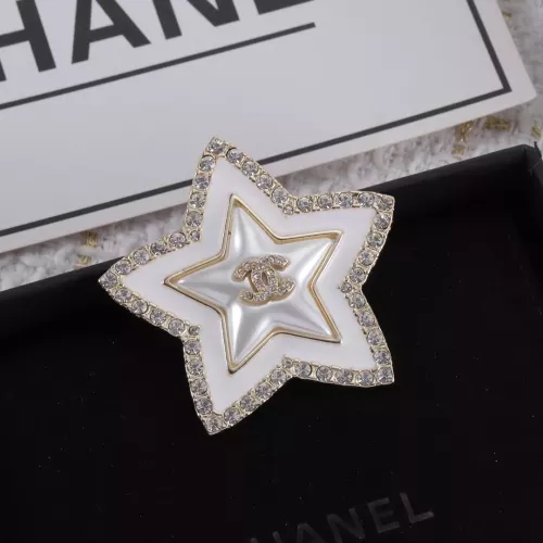 Cheap Chanel Brooches For Women #1325975 Replica Wholesale [$25.00 USD] [ITEM#1325975] on Replica Chanel Brooches