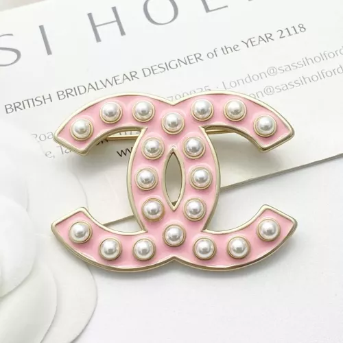 Chanel Brooches For Women #1326225