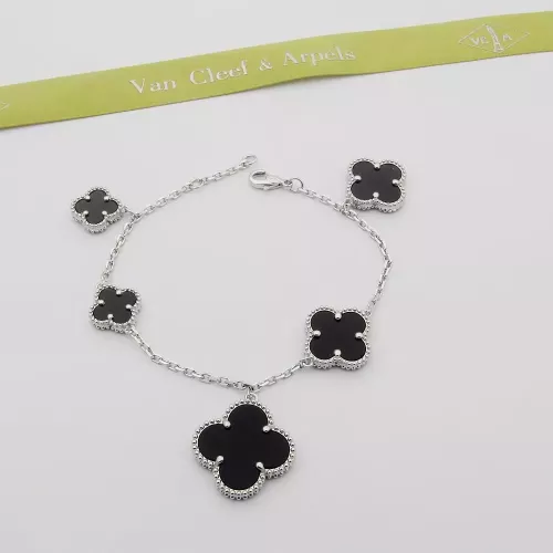 Van Cleef & Arpels Bracelets For Women #1326273