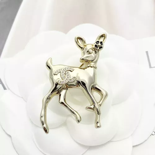 Chanel Brooches For Women #1326332