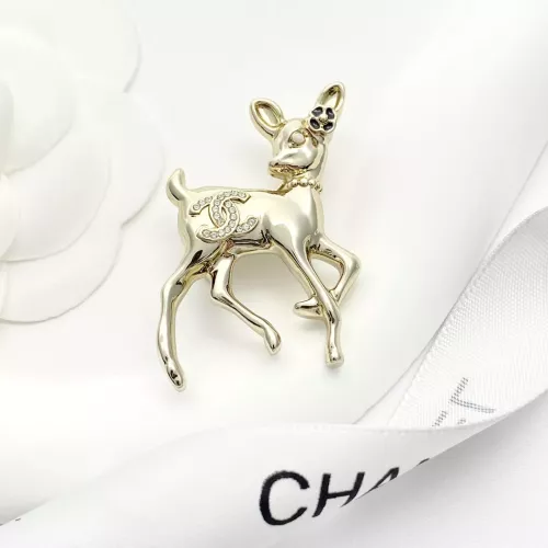 Cheap Chanel Brooches For Women #1326332 Replica Wholesale [$32.00 USD] [ITEM#1326332] on Replica Chanel Brooches