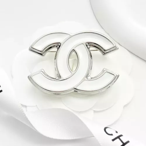 Cheap Chanel Brooches For Women #1326397 Replica Wholesale [$36.00 USD] [ITEM#1326397] on Replica Chanel Brooches