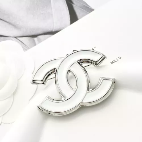 Cheap Chanel Brooches For Women #1326397 Replica Wholesale [$36.00 USD] [ITEM#1326397] on Replica Chanel Brooches