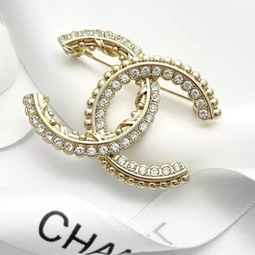 Cheap Chanel Brooches For Women #1326398 Replica Wholesale [$36.00 USD] [ITEM#1326398] on Replica Chanel Brooches