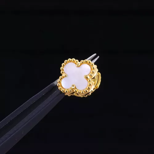 Cheap Van Cleef &amp; Arpels Earrings For Women #1326417 Replica Wholesale [$32.00 USD] [ITEM#1326417] on Replica Van Cleef &amp; Arpels Earrings