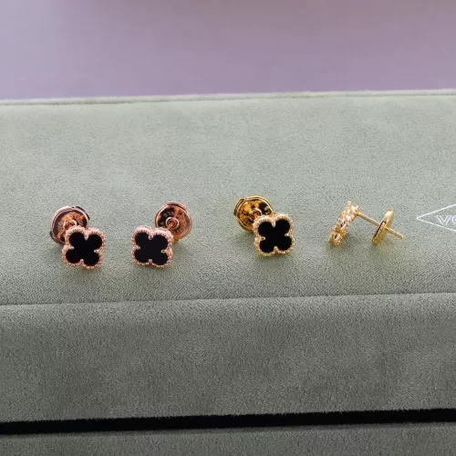 Cheap Van Cleef &amp; Arpels Earrings For Women #1326419 Replica Wholesale [$32.00 USD] [ITEM#1326419] on Replica Van Cleef &amp; Arpels Earrings