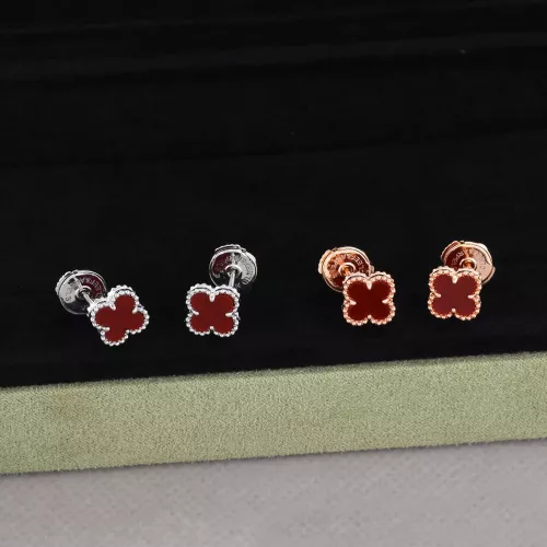 Cheap Van Cleef &amp; Arpels Earrings For Women #1326422 Replica Wholesale [$32.00 USD] [ITEM#1326422] on Replica Van Cleef &amp; Arpels Earrings