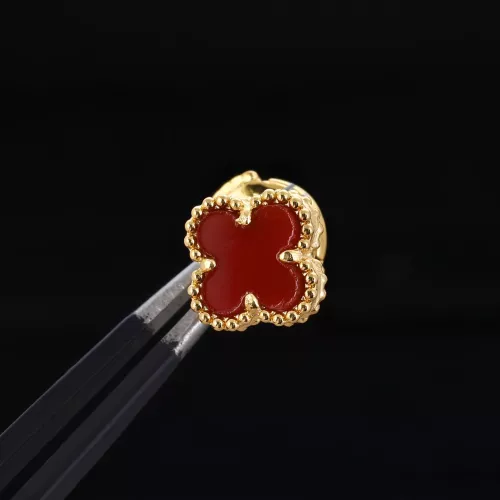 Cheap Van Cleef &amp; Arpels Earrings For Women #1326423 Replica Wholesale [$32.00 USD] [ITEM#1326423] on Replica Van Cleef &amp; Arpels Earrings