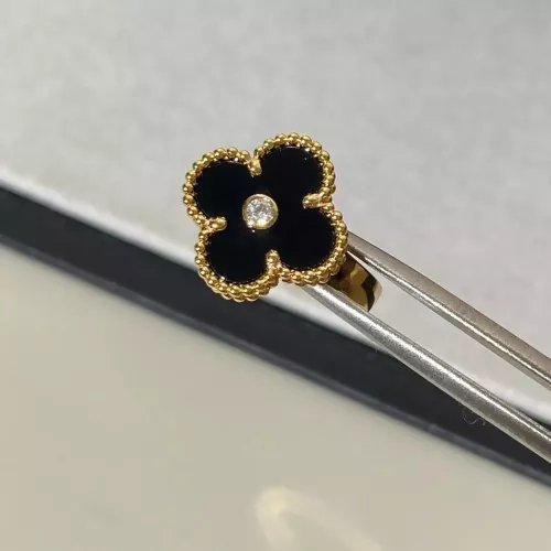 Cheap Van Cleef &amp; Arpels Rings For Women #1326444 Replica Wholesale [$42.00 USD] [ITEM#1326444] on Replica Van Cleef &amp; Arpels Rings
