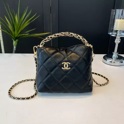 Chanel Messenger Bags For Women #1326577