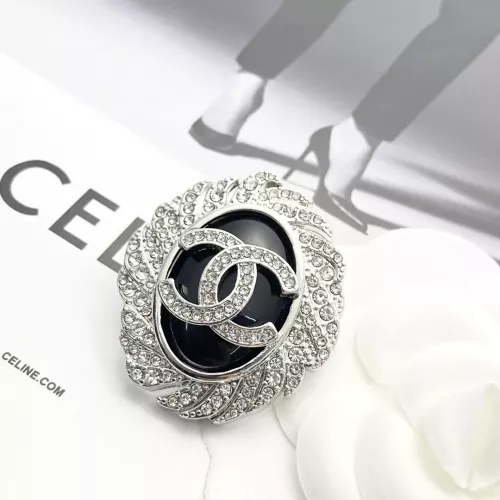 Cheap Chanel Brooches For Women #1326587 Replica Wholesale [$34.00 USD] [ITEM#1326587] on Replica Chanel Brooches