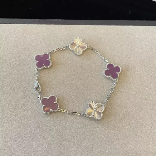 Van Cleef & Arpels Bracelets For Women #1327048