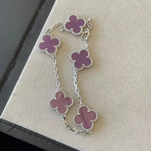 Cheap Van Cleef &amp; Arpels Bracelets For Women #1327049 Replica Wholesale [$76.00 USD] [ITEM#1327049] on Replica Van Cleef &amp; Arpels Bracelets