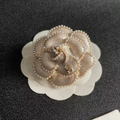 Chanel Brooches For Women #1327123