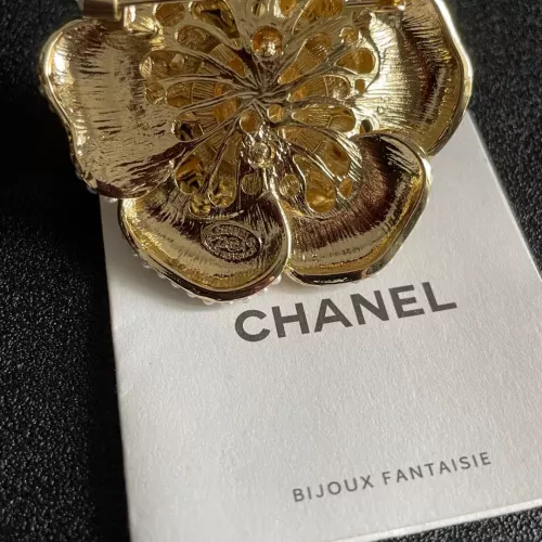 Cheap Chanel Brooches For Women #1327124 Replica Wholesale [$29.00 USD] [ITEM#1327124] on Replica Chanel Brooches