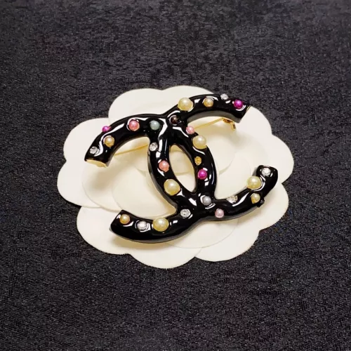 Chanel Brooches For Women #1327176