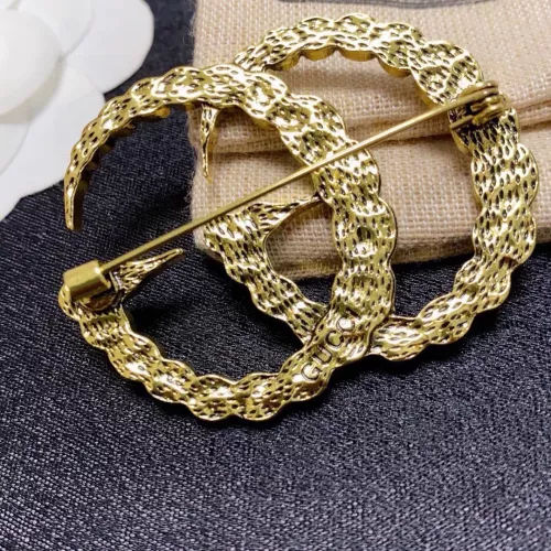 Cheap Gucci Brooches For Women #1327192 Replica Wholesale [$25.00 USD] [ITEM#1327192] on Replica Gucci Brooches