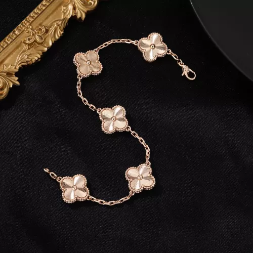 Cheap Van Cleef &amp; Arpels Bracelets For Women #1327265 Replica Wholesale [$34.00 USD] [ITEM#1327265] on Replica Van Cleef &amp; Arpels Bracelets
