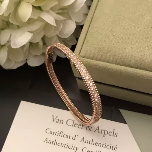 Cheap Van Cleef &amp; Arpels Bracelets #1327266 Replica Wholesale [$36.00 USD] [ITEM#1327266] on Replica Van Cleef &amp; Arpels Bracelets