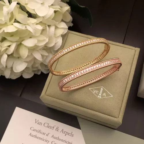 Cheap Van Cleef &amp; Arpels Bracelets #1327266 Replica Wholesale [$36.00 USD] [ITEM#1327266] on Replica Van Cleef &amp; Arpels Bracelets