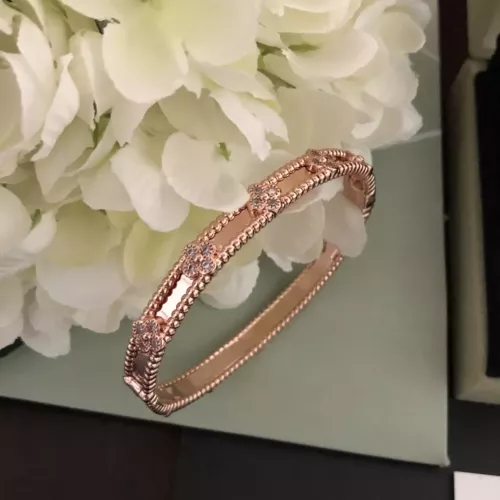 Van Cleef & Arpels Bracelets #1327284