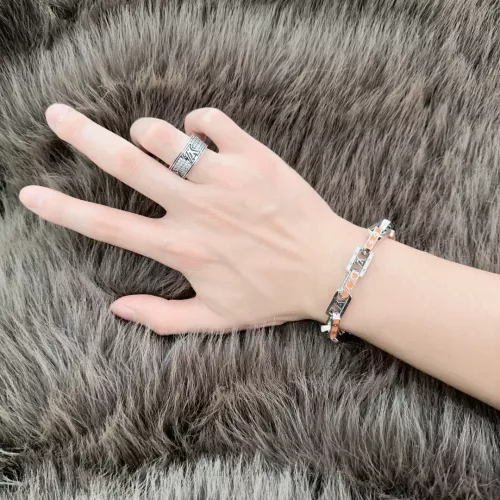 Cheap Louis Vuitton LV Bracelets #1327316 Replica Wholesale [$60.00 USD] [ITEM#1327316] on Replica Louis Vuitton LV Bracelets