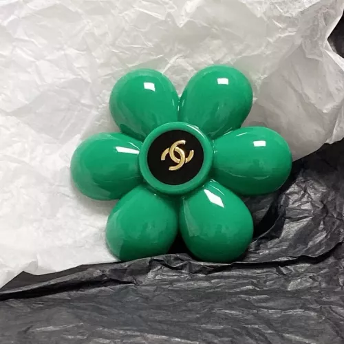 Cheap Chanel Brooches For Women #1327337 Replica Wholesale [$29.00 USD] [ITEM#1327337] on Replica Chanel Brooches