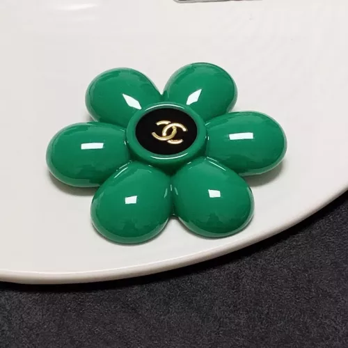 Cheap Chanel Brooches For Women #1327337 Replica Wholesale [$29.00 USD] [ITEM#1327337] on Replica Chanel Brooches