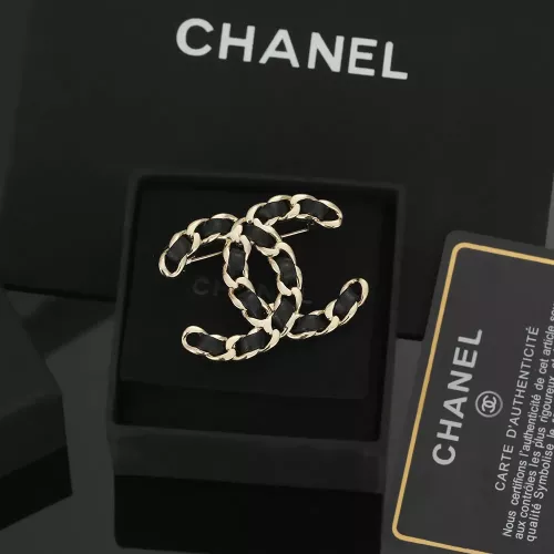 Cheap Chanel Brooches For Women #1327355 Replica Wholesale [$29.00 USD] [ITEM#1327355] on Replica Chanel Brooches