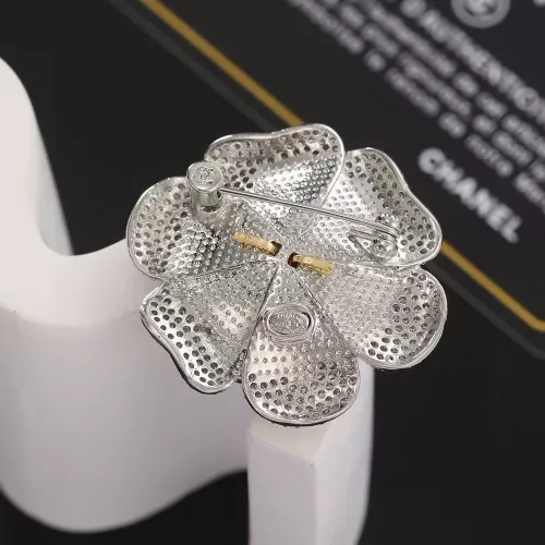 Cheap Chanel Brooches For Women #1327357 Replica Wholesale [$36.00 USD] [ITEM#1327357] on Replica Chanel Brooches