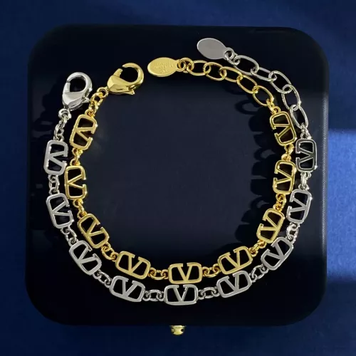 Cheap Valentino Bracelets #1327364 Replica Wholesale [$27.00 USD] [ITEM#1327364] on Replica Valentino Bracelets