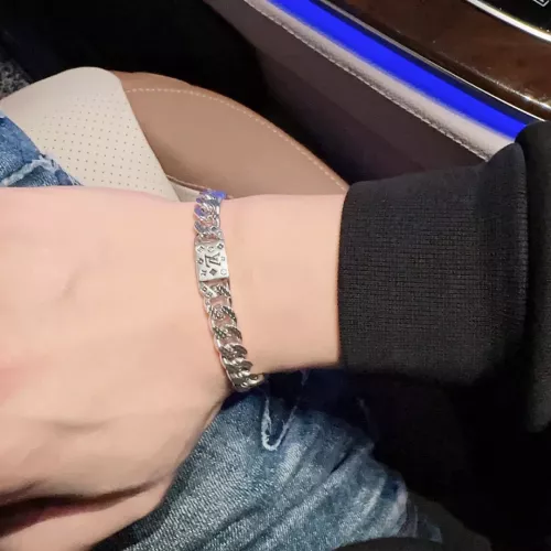 Cheap Louis Vuitton LV Bracelets #1327406 Replica Wholesale [$60.00 USD] [ITEM#1327406] on Replica Louis Vuitton LV Bracelets